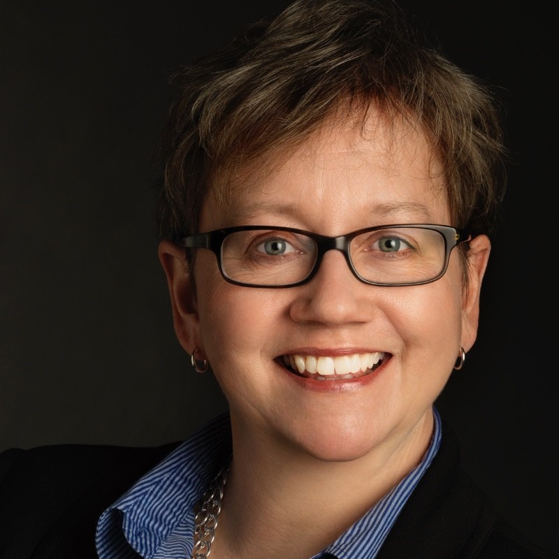 Robin Walters Headshot